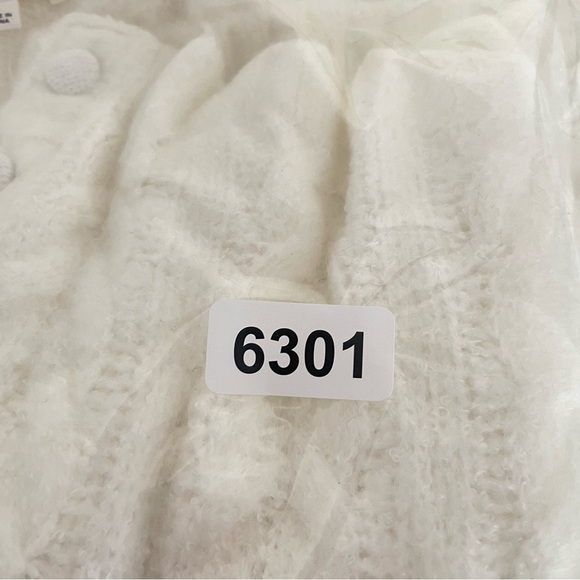 NEW! For Love and Lemons Billie cable knit cropped cardigan sweater 26301 - Picture 9 of 9